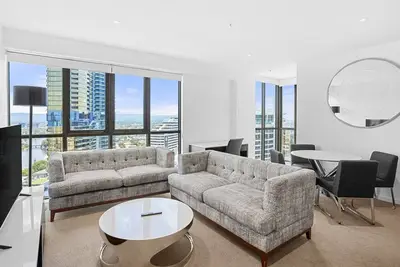 Image de Convenient Located 2 Bedroom Apartment with View