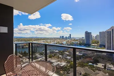 Image de Open Ocean view 2 bedroom Apartment in Central