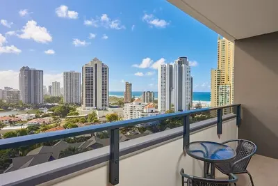 Image de Partially Oceanview 2 bedroom apartment in Surfers