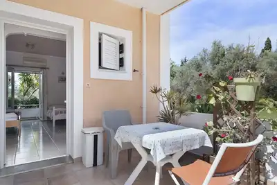 Image de Appartement 'Vue sur mer 4' avec piscine partagée, Wi-Fi et climatisation