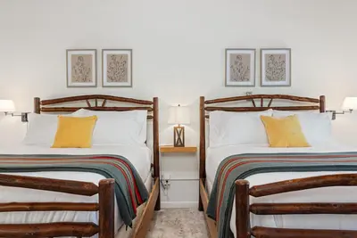 Image de Suite Meadow @Camp Nelson Lodge# 7