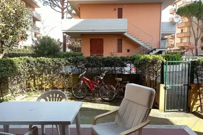 Image de Bel appartement avec jardin privé