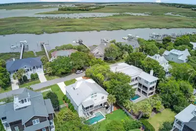 Image de Sullivans Local! | 1307 Cove Avenue by AvantStay | Pool + Outdoor Living