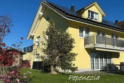 Image de Ruhig und Zentral Gelegenes B&B mit Garten und Pool Laden zum Verweilen ein