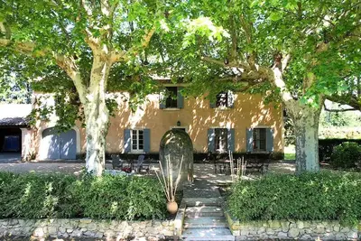 Image de Location vacances maison piscine Cavaillon Ls2-445.