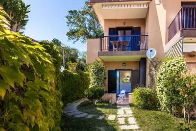 Casa Esmeralda near the Sea with Patio!
