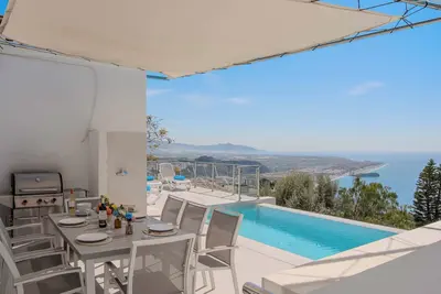 Image de La Casita Nueva with private heated pool and jacuzzi