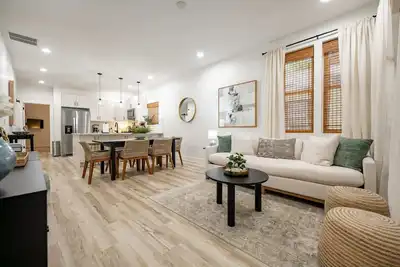 Image de Modern Cottage | Near State Fairgrounds | Backyard