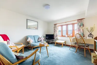 Image de Spacious Apartment with Rolling Hill Views