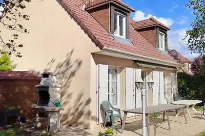 Image de Pavillon100m2 Avec Jardin. Location Pour J. O