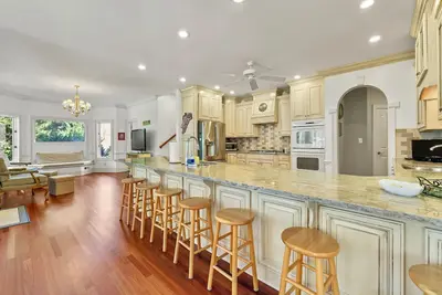 Image de Luxury comfort retreat, extremely spacious with Game Room and Close to Charlotte