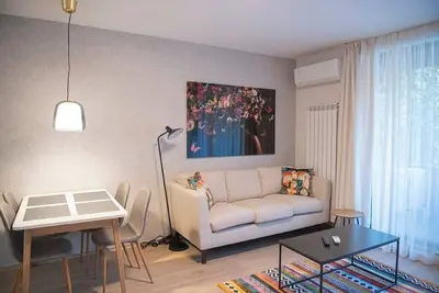 Image de Oslo: A modern furnished apartment with parking
