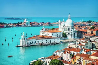 Image de Classic Venetian Elegance: Grand Canal Apartment in Palazzo Querini