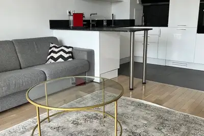 Image de Appartement 2 Pièces Proche de La Défense, vue Tour Eiffel