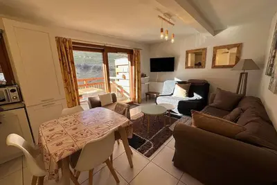 Image de 4ème étage, balcon, télévision, casier à ski, 47m², Vars