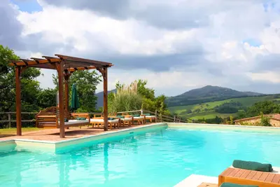 Image de Villa Poggialto, breathtaking views, large pool and private spa in luxury
