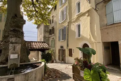 Image de 7 bedroom private vacation home in barjols