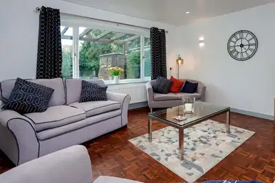 Image de Maison-de Luxe-Salle de bain privée séparée-Vue sur Rue