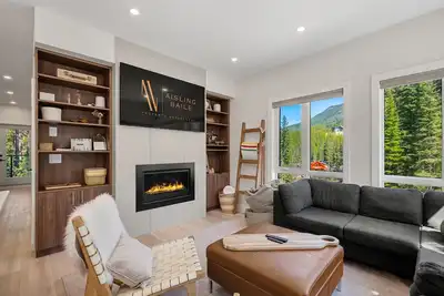Image de Aurora Peak | Hot Tub | Slope-Side | Fireplace