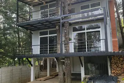 Image de Hermosa Casa Bosque Con Vistas! !