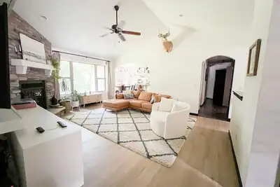 Image de Eaa 2025! About a 10 minute drive to the Eaa Grounds in a quiet neighborhood.