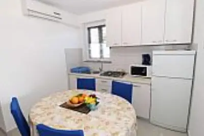 Two Bedroom Apartment with Terrace (A1)