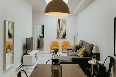 Image de New Spacious and Cozy 2bdr Apartment