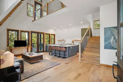 Canton Cabin Get A-way