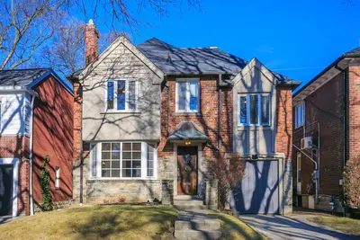 Image de Spacious single family home in historic Rosedale. Private yard and parking.