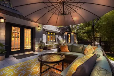 Image de Tranquil Cottage  Deep Cove Vancouver Island