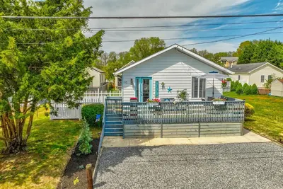 Image de Pet Friendly Near The Bay!