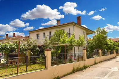 Image de Apartment 2330/111577 (Istria - Pula), 3000m from the beach