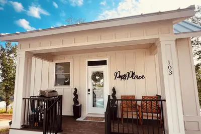 Image de New 3 bed, 3 bath cozy home in Deerfield resort with private dock.