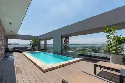 Image de Super Modern Luxury Condo w/Rooftop Pool & Gym!