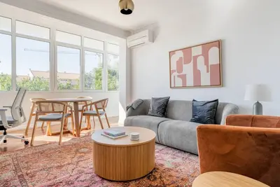 Image de Blueground | São Pedro do Estoril, furnished