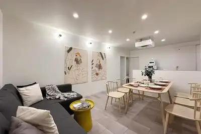 Image de Apt for 10Ppl Ideal for Big Group in City Center