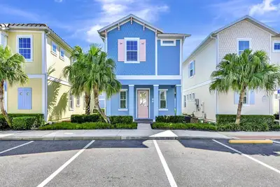 Image de Casa Blanca Cottage with Hot Tub near Disney with Margaritaville Resort &.