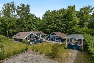 Image de \"Fenna\" - 30km from the sea by Interhome