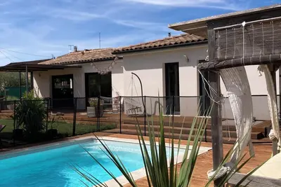 Image de Villa Familiale Avec Piscine à 15 min du Pont du Gard et D'avignon