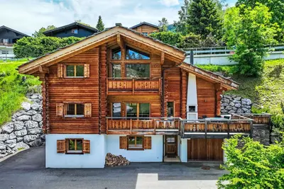 Le Grillon by Interhome