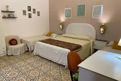 Image de The House of Flowers, in the heart of the Gulf of Macari 2. 5 km from the sea.