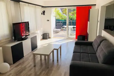 Image de Maison au calme avec parking, à 4 min à pied du tram et 20min du centre ville