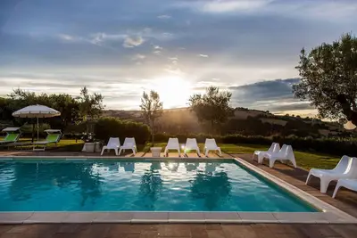 Image de Bel appartement pour 4 personnes avec climatisation, Wifi, piscine, Tv, animaux admis et parking