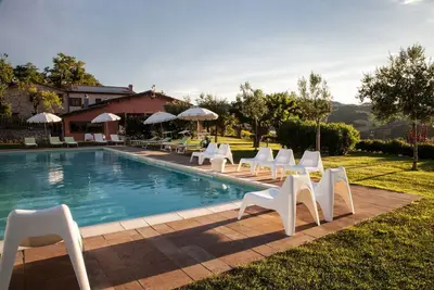 Image de Bel appartement pour 4 personnes avec piscine, Wifi, Tv, animaux admis et parking