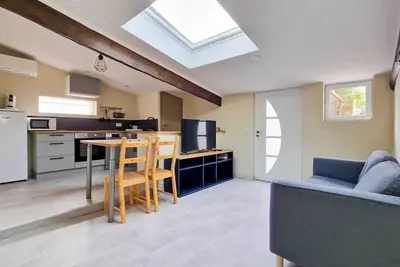 Image de Petite Maison Rénovée 2024 Localisée Entre Cévennes mer Méditerranée et Camargue