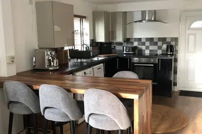 Image de Modern Cotswold cottage (dog friendly)