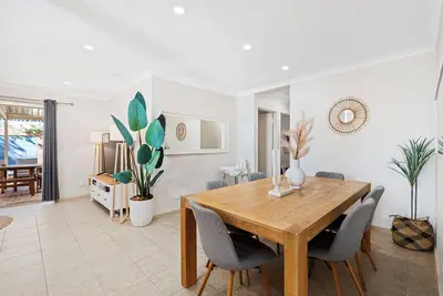 Image de Rivervale Family Retreat-Optus, River, Shops, Crown