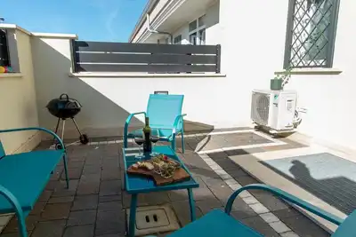 Two room apartment with garden R9