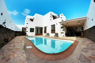 Image de Homerez - Maison charmante à Tinajo avec piscine privée