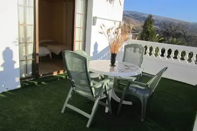 Image de Homerez - Maison idyllique Ă Yegen avec vue sur la montagne
